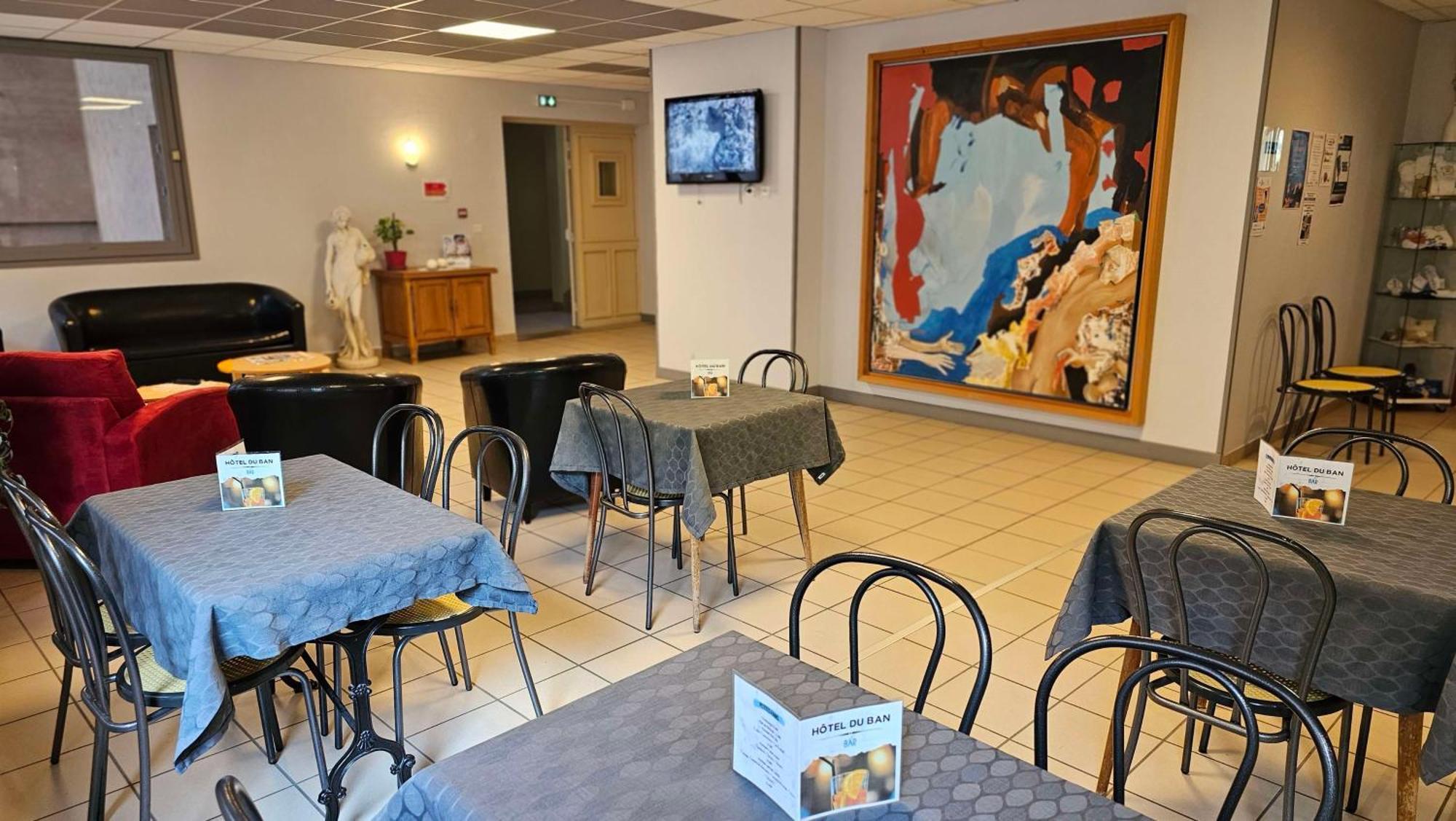 Brit Hotel Du Ban Chaudes-Aigues Exteriör bild