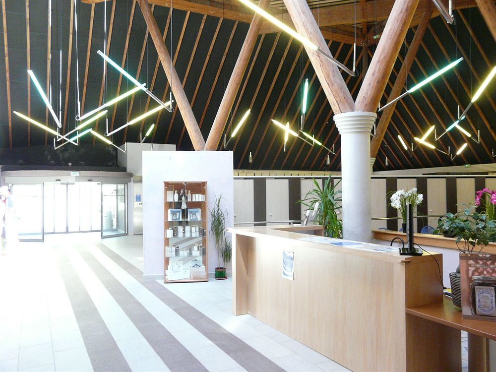 Brit Hotel Du Ban Chaudes-Aigues Exteriör bild