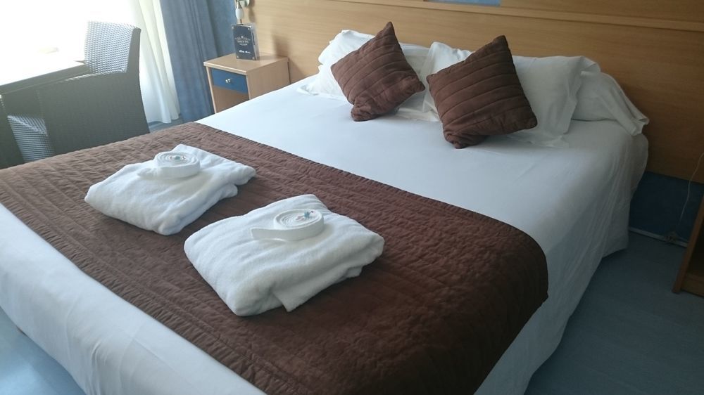 Brit Hotel Du Ban Chaudes-Aigues Exteriör bild