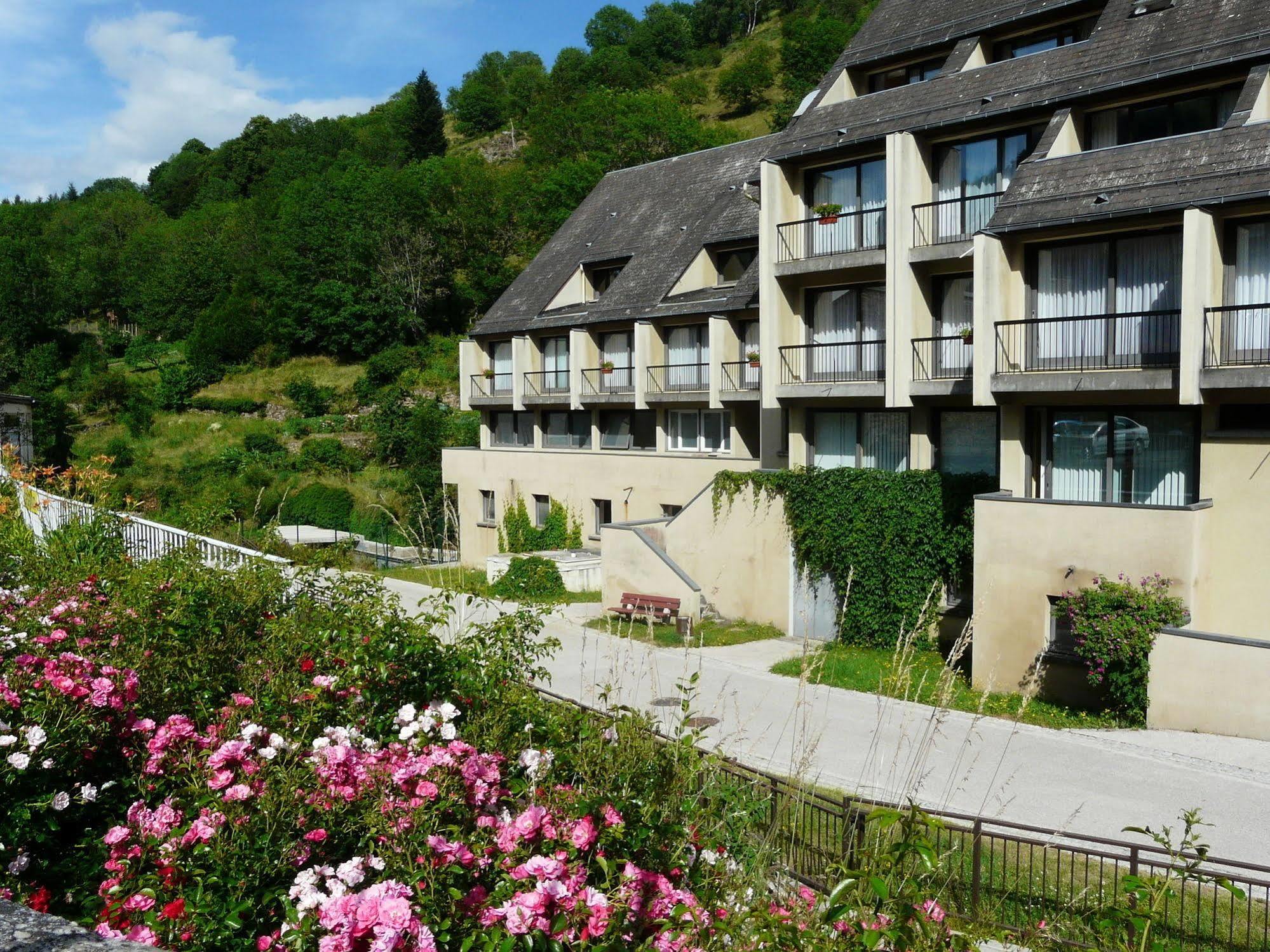 Brit Hotel Du Ban Chaudes-Aigues Exteriör bild